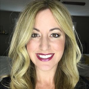 Meet your Posher, Lacey